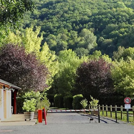 Le Jardin: Riverside Nature Retreat Campsite *